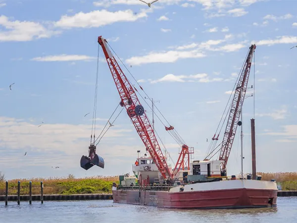 Industrial Gearboxes & Speed Reducers for Marine & Offshore